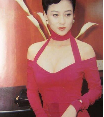 李连杰带女儿Jane和Jada出席活动，宣扬中国文化，英文名字扎眼