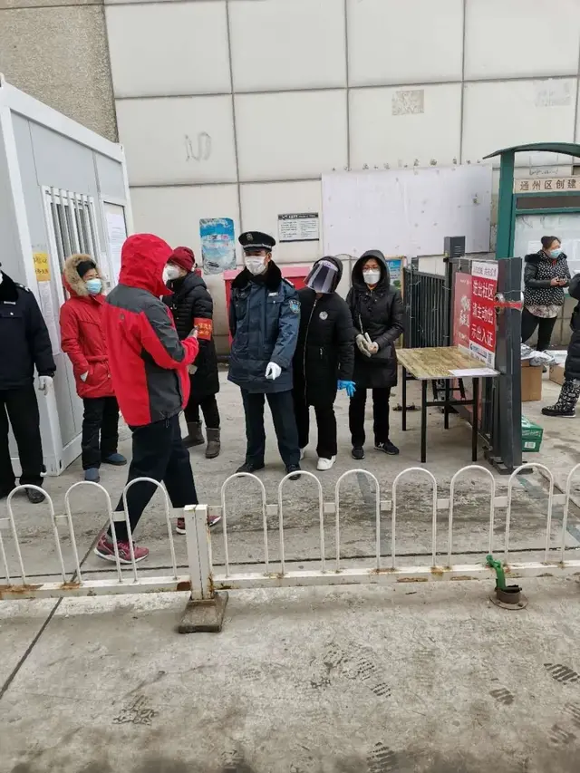 北外国际高中师生踊跃创作，凝聚战“疫”正能量