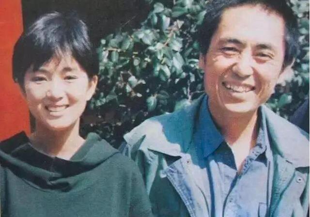 张艺谋为她抛家弃子，匆匆嫁新加坡烟草大王，如今54岁嫁71岁老公