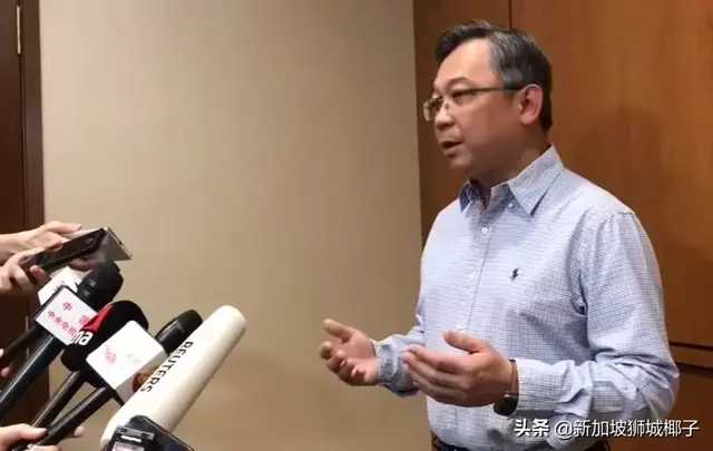 新加坡首现死亡病例！李总理发话！新规改变570万人生活方式！