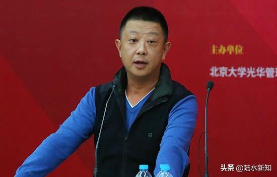 一年在国内赚265亿，身家超丁磊，这个四川人成了新加坡首富