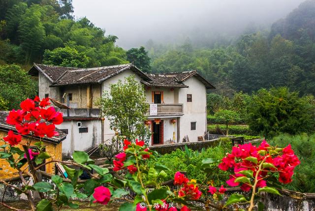 广东的“世界客都”，景色优美却游客稀少，小山村雾蒙蒙像仙境