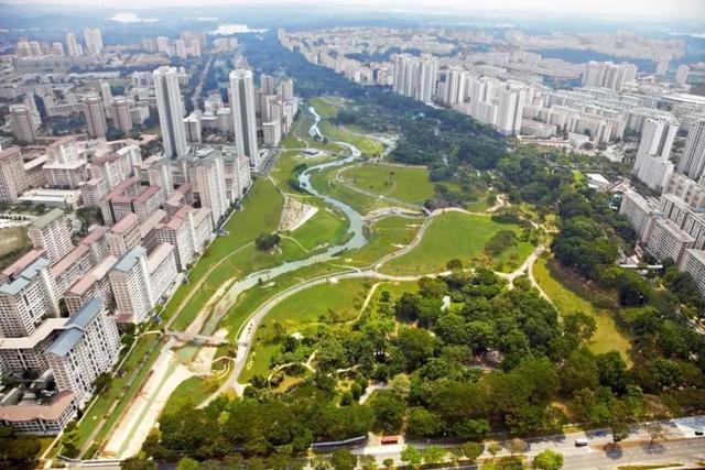 城市河道生态治理与景观提升新策略—“复式蓝线管理”