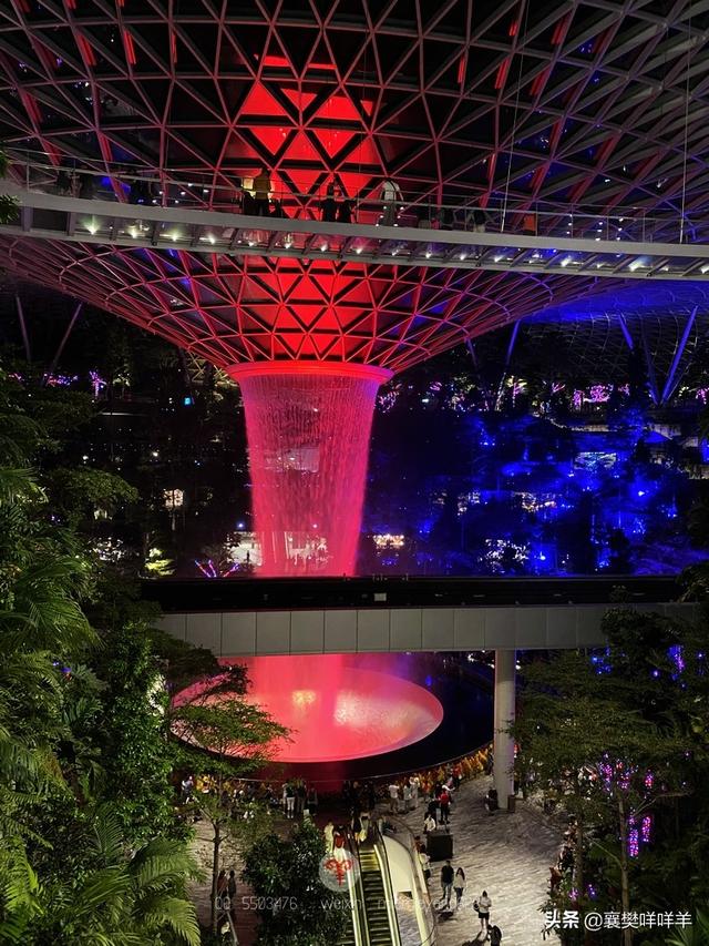 来新加坡旅游，没想到最好玩的地方竟然是机场