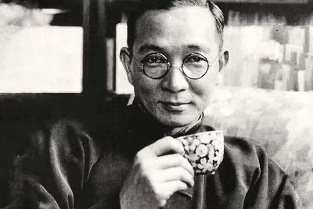论《京华烟云》的翻译策略——章回体