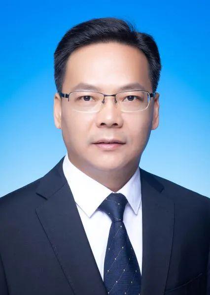 唐毅当选乌海市人民政府市长