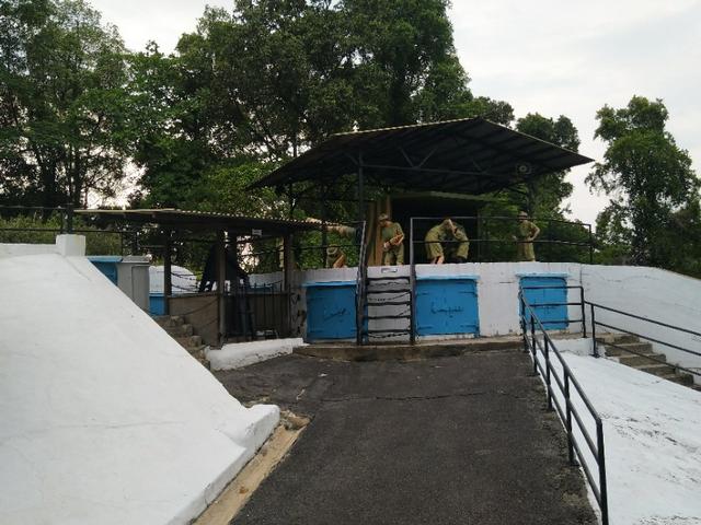 新加坡的一处旅游景点，炮台里是这样的