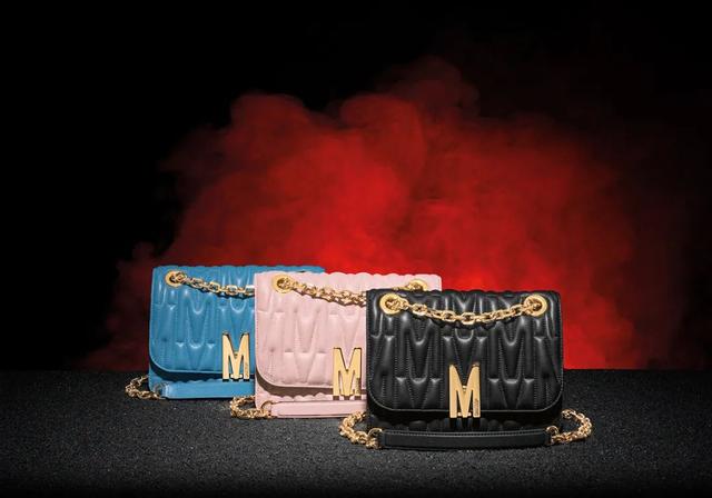 今日消费资讯：Giorgio Armani 入驻天猫、MOSCHINO 推出全新 M Bag 系列