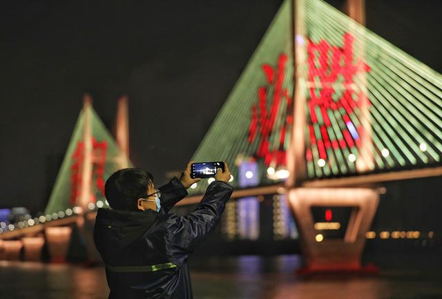 人民日报国纪平：命运与共，团结合作方可共克时艰