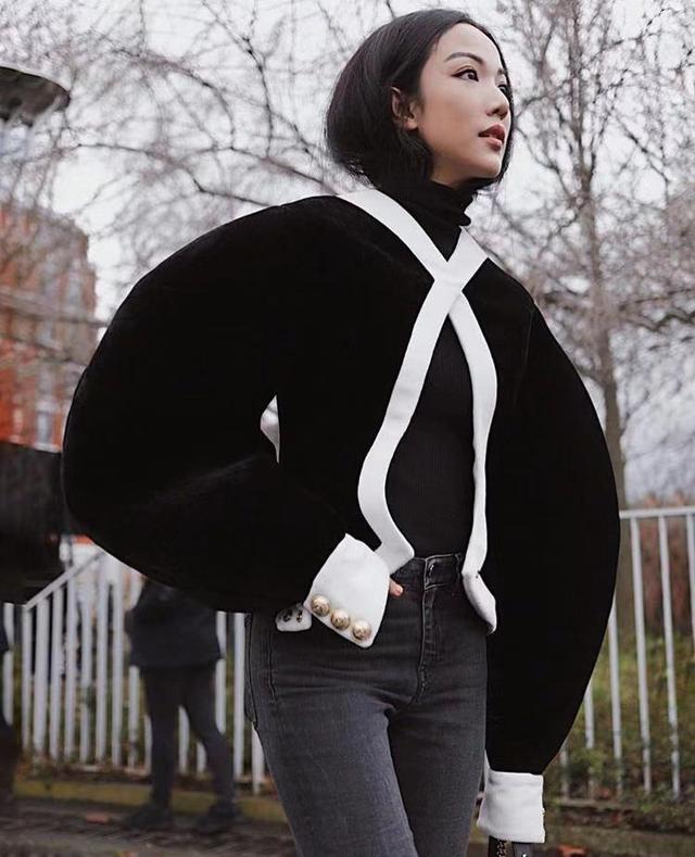 拒华谊不想成为二代杨颖，跨国交友郑秀妍，网友：这女的什么来头