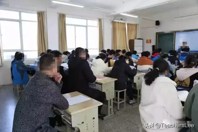 新加坡一学校确诊20例，开学：宁可事前听骂声，不能事后听哭声