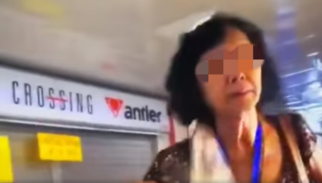 新加坡大妈外出拒戴口罩，叫嚣：我不在乎病毒，死了是我的事