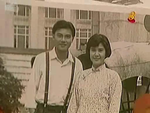 新加坡经典老片：男人差点说错话露出破绽