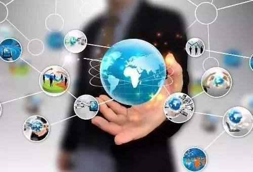 深圳未来：香港，还是新加坡？