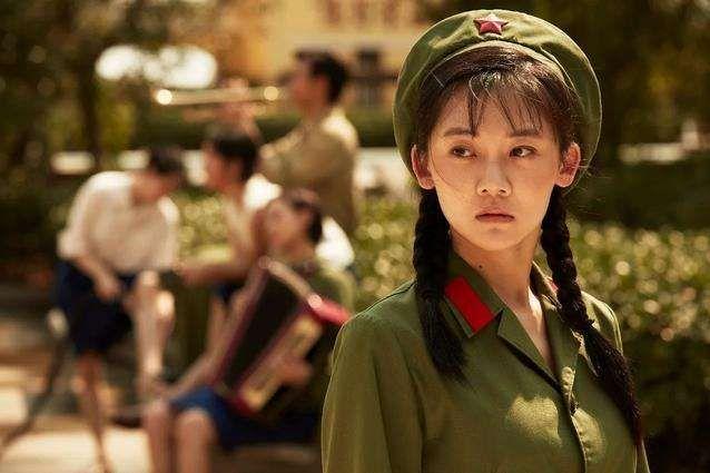 一天内曝光了五对恋情？八月的娱乐圈是什么情况？