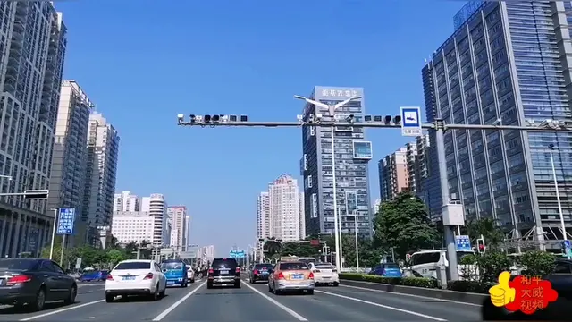 不敢相信这是广西，很像新加坡的风景，生活在这样的城市真好