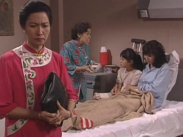 新加坡经典老片：芸娘失明，追求者通知老公就跑了