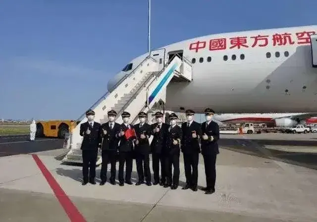 中国紧急撤侨：希望你牢记，最危难的时刻，是谁保护了你