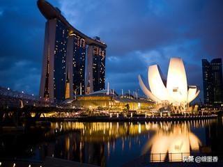 人口密度是中国50多倍的新加坡，为什么没有房奴？