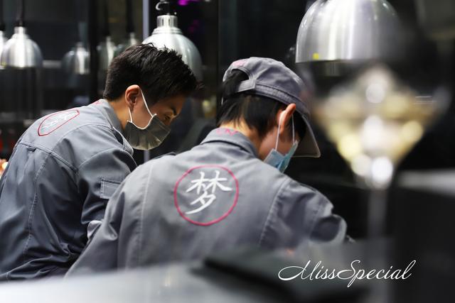 “亚洲50最佳餐厅”光鲜华丽背后的执着与专注