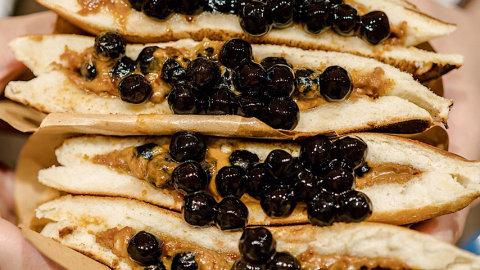 新加坡探店 | 超火爆的爆浆珍珠奶茶热压吐司🍞