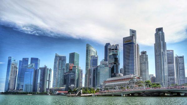新加坡“部分锁国”，经济损失料达100亿新元