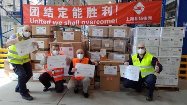 印尼派机到上海提货，16万只口罩上午在车间，5小时后已登机驰援马来西亚