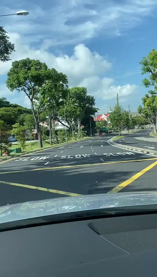 新加坡大街空无一人