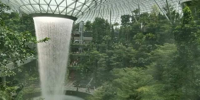 新加坡网红机场商场打卡 新加坡