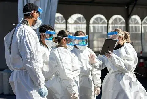 @焦作人，全球确诊超200万！美国单日新增逾3万，特朗普称计划5月1日前复工