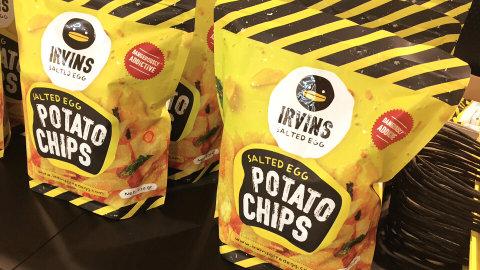 新加坡火起来的咸蛋薯片&咸蛋鱼皮来香港啦！排队疯了！