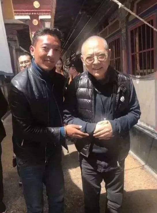 李连杰：拒绝给尼克松当保镖，却入美国籍，身世成谜背景到底多强