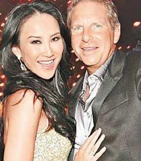 老公数亿美元身价，唱美国国歌，传拥香港美国双国籍李玟怎么样了