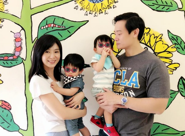 45岁杨采妮自曝宅家日常，一周只出门一次，因孩子与老公“争宠”