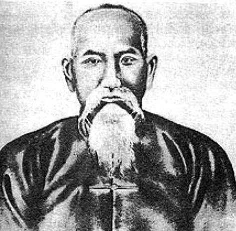 中国华人建立的亚洲第一个民主制国家，曾申请向清朝附藩