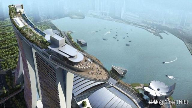 史上最大的空中泳池！有360度全景风貌，鸟瞰新加坡的最佳地点！