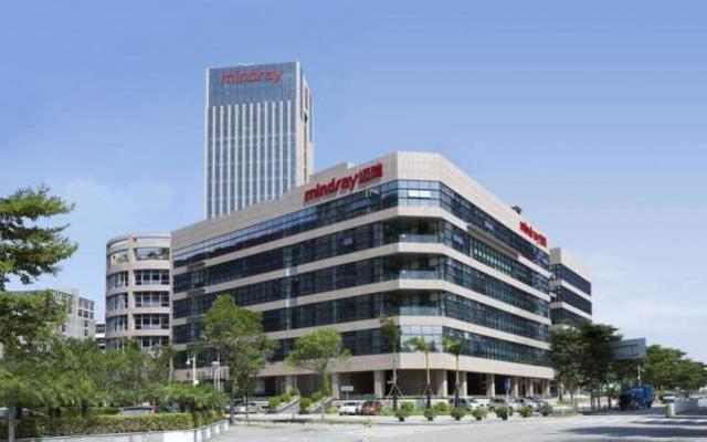 又一个首富移民外国，控制中国最大呼吸机厂家，3个月赚了2百亿