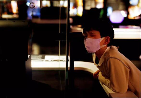 留学生哭诉：10天高烧全靠自身免疫力