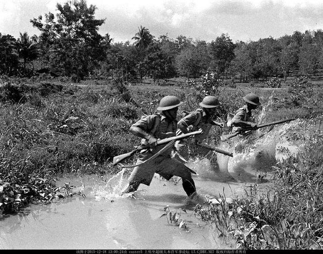 驻新加坡英军步兵的战术演习[1941年]