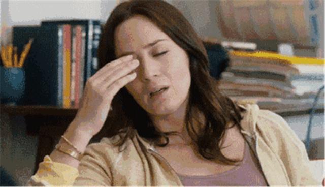 新加坡学生开始上网课，父母把藤条买到断货，看到孩子就觉得心累