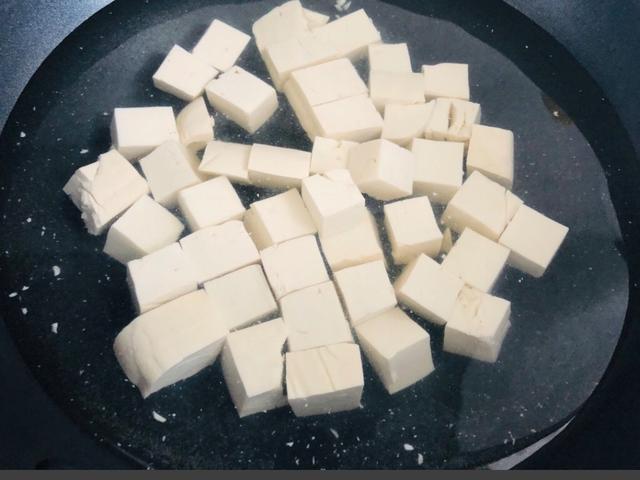 道家常小菜一跃进入国际，远渡重洋，老外：豆腐还是吃嫩的