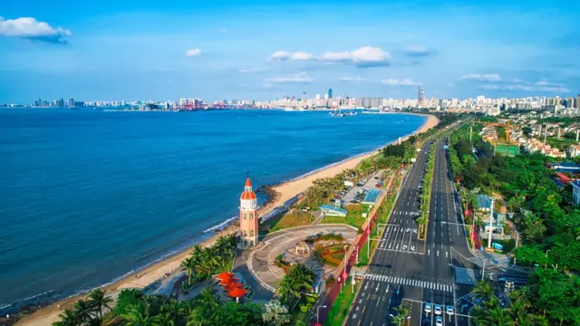 海南：由海而生，向海出发