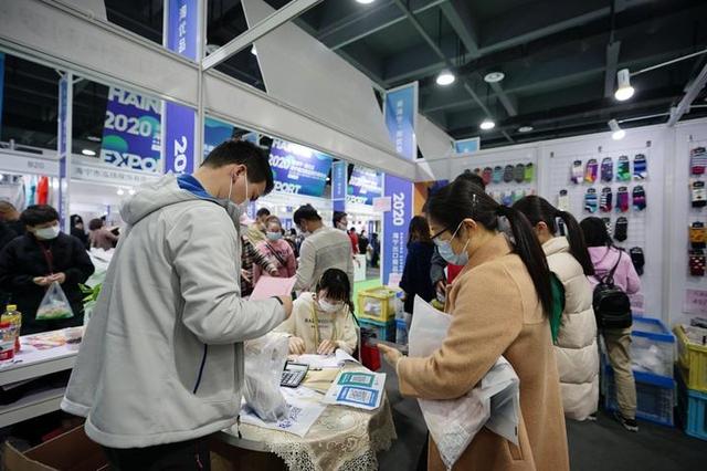 一次次卖断货，做外贸的老板们惊呆：内需原来这么强劲