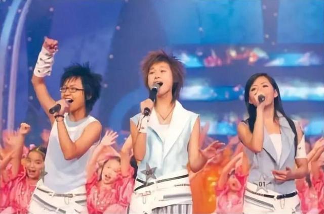 《超级女声》16年，那些曾经一夜成名的人，后来为何都消失了？