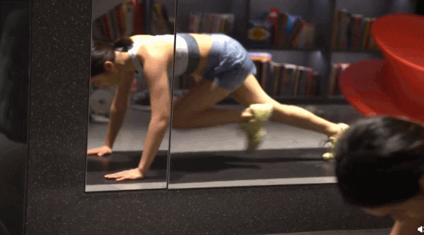 14岁黄多多再引争议，即使“全能闺女”也被网友扒着bra不放