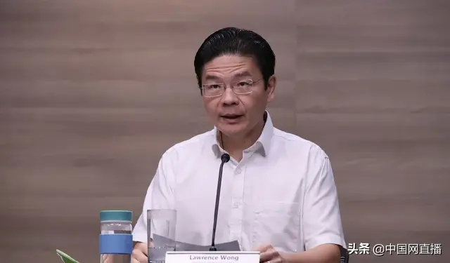 新加坡出台强制戴口罩措施！