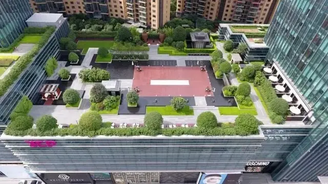 除了“屋顶花园”，购物中心的屋顶还有什么玩法？