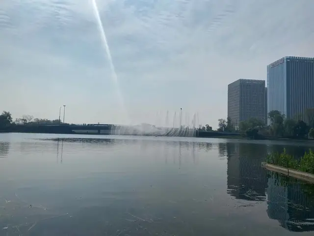 成都有处公园，新加坡标志鱼尾狮