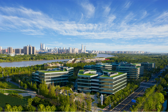 计算机世界出版服务公司携手新加坡南京生态打造人工智能孵化中心