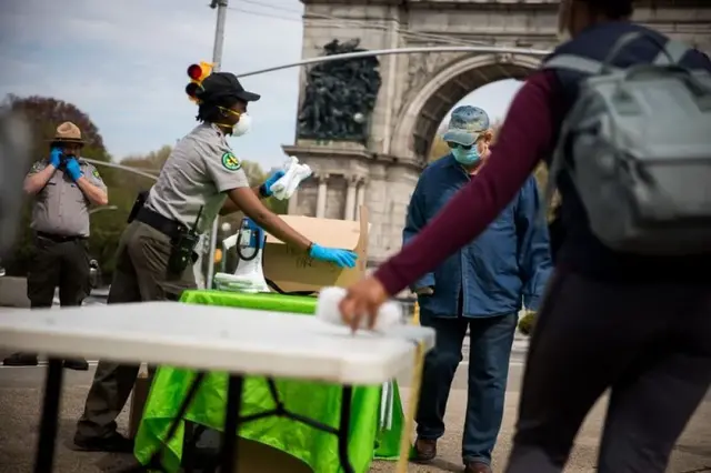 美国超125万例，欧洲多国宣布解封措施